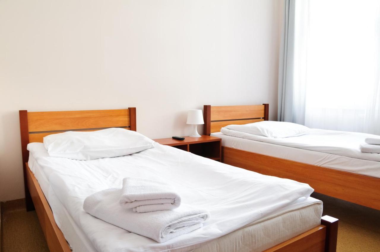 Baza Hotelowa Bobrowiecka 9 وارسو المظهر الخارجي الصورة