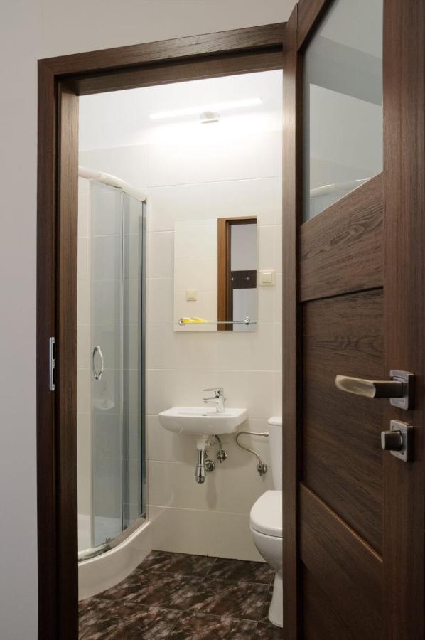 Baza Hotelowa Bobrowiecka 9 وارسو المظهر الخارجي الصورة